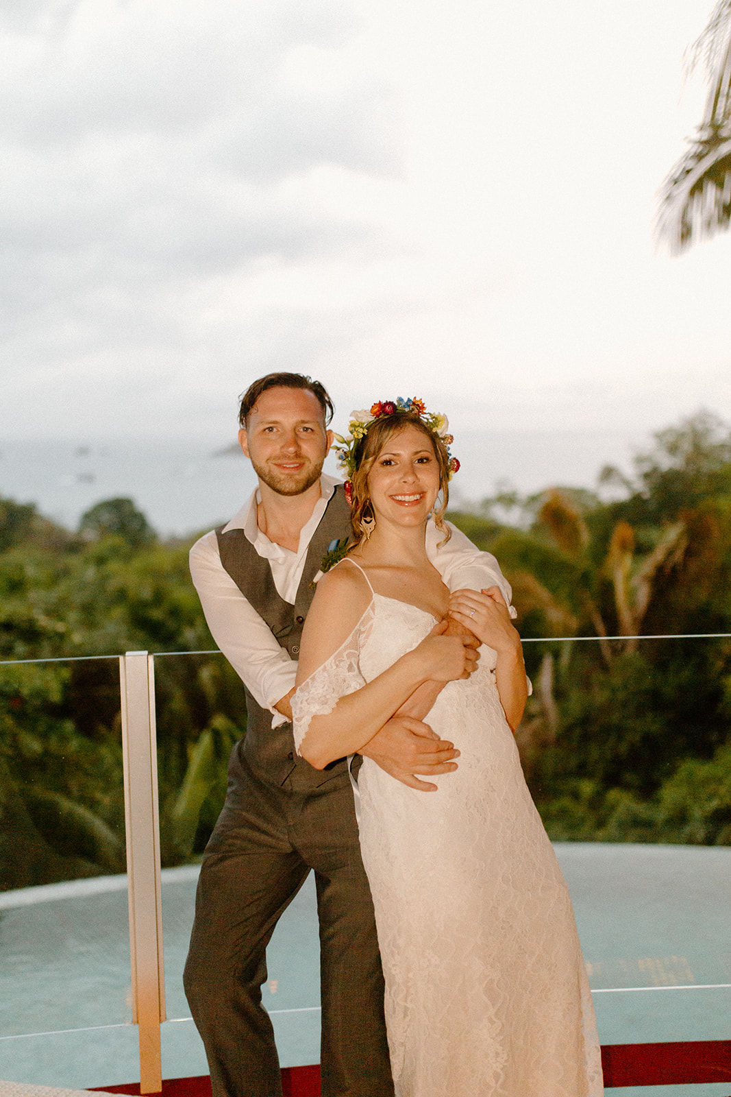 Bride and groom portraits in Costa Rica