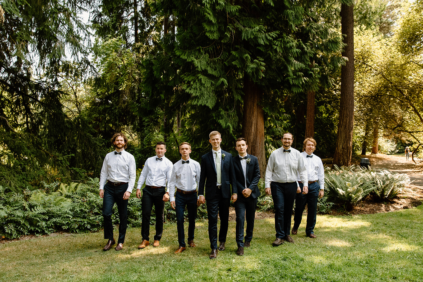 A beautiful garden Seattle Washington wedding with timeless black and white florals and colors.