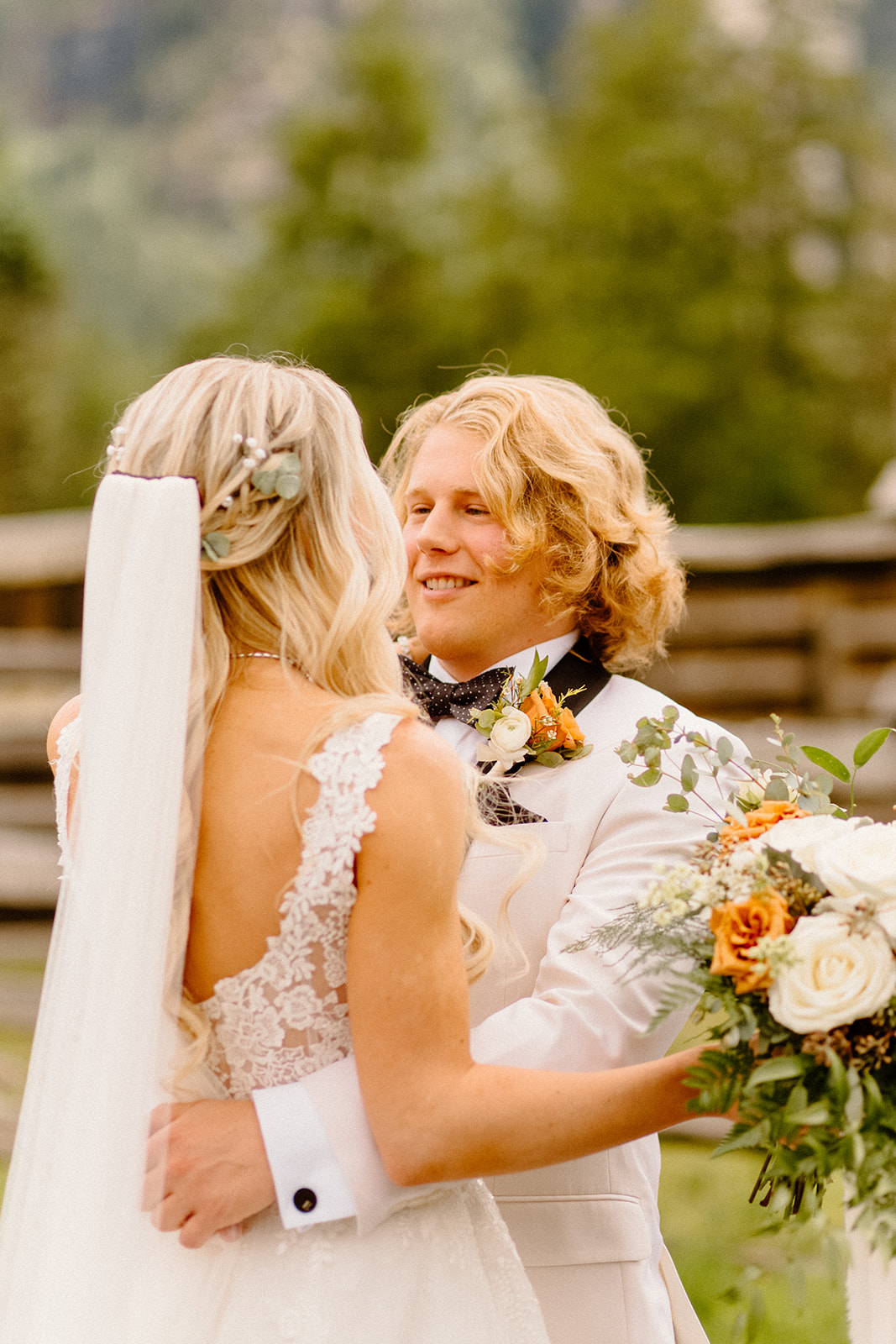 intimate wedding in Snoqualmie Washington