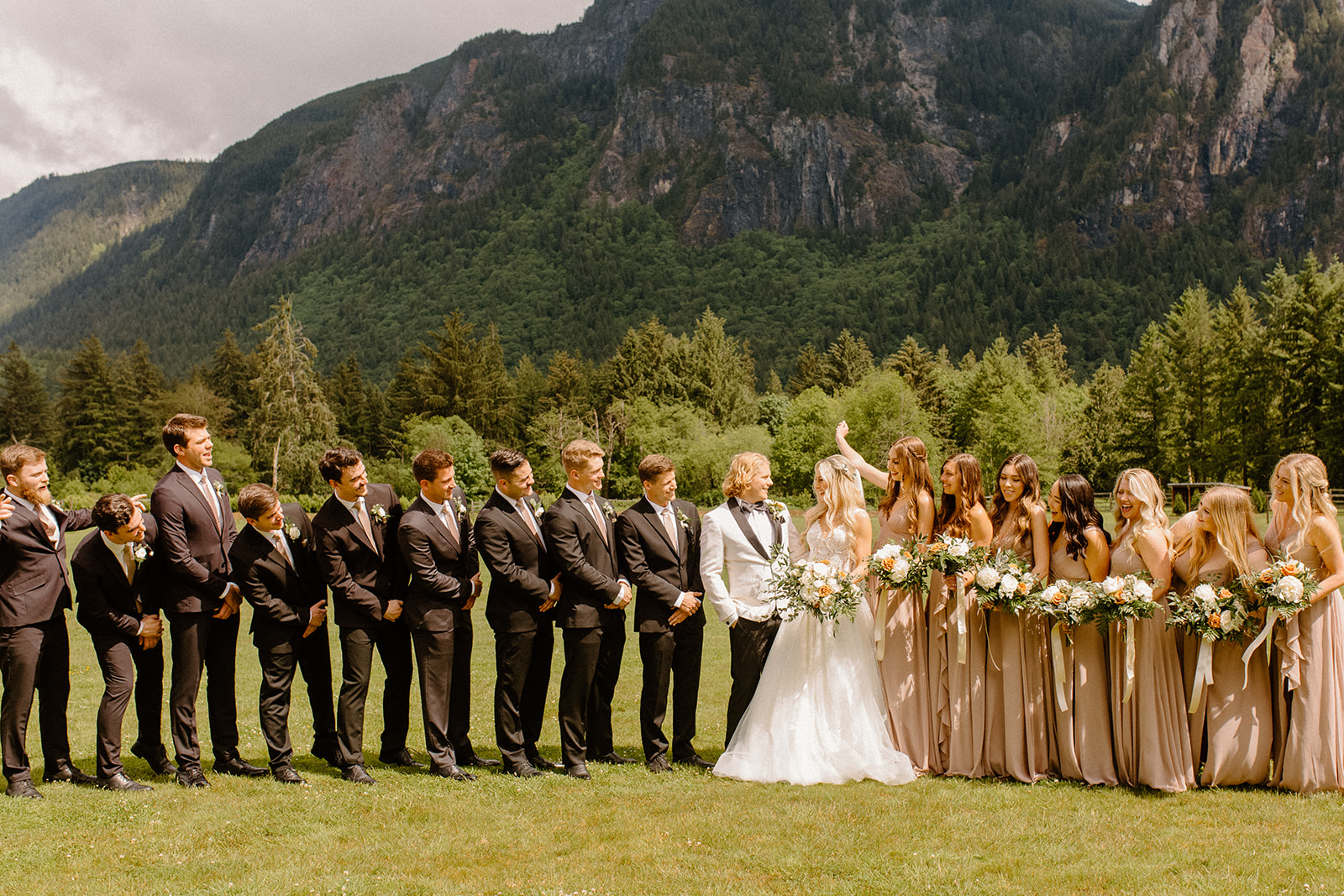 intimate wedding in Snoqualmie Washington