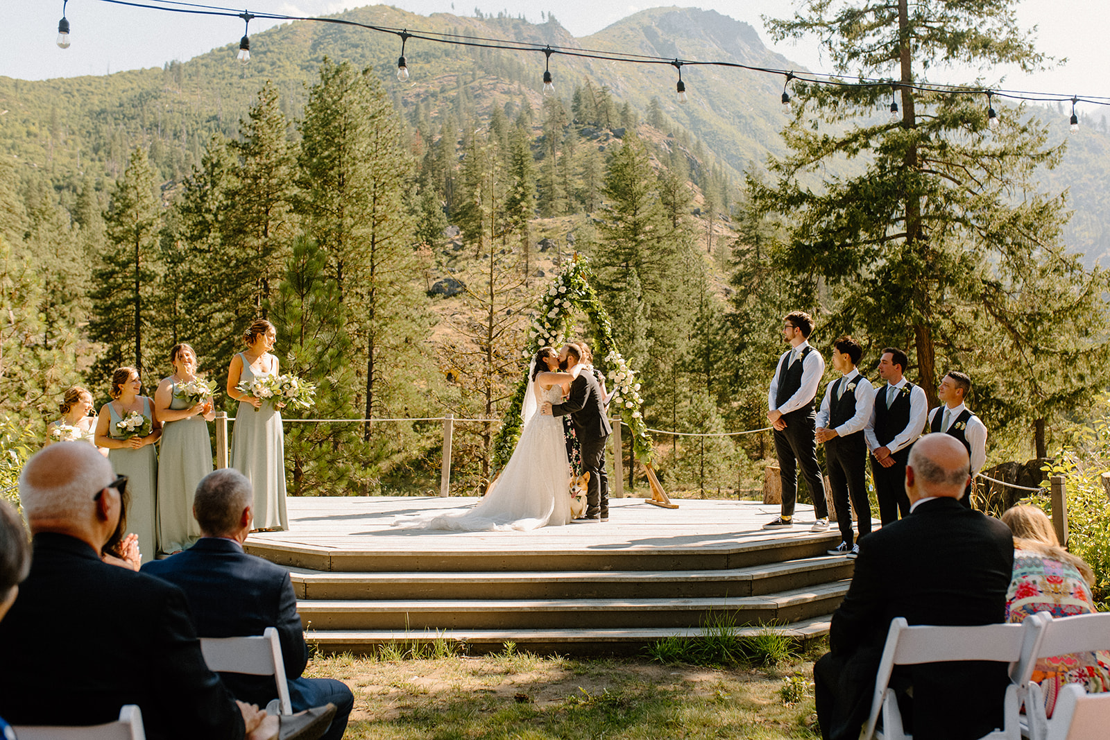 A Romantic Outdoor Wedding Day At The Sleeping Lady Resort
