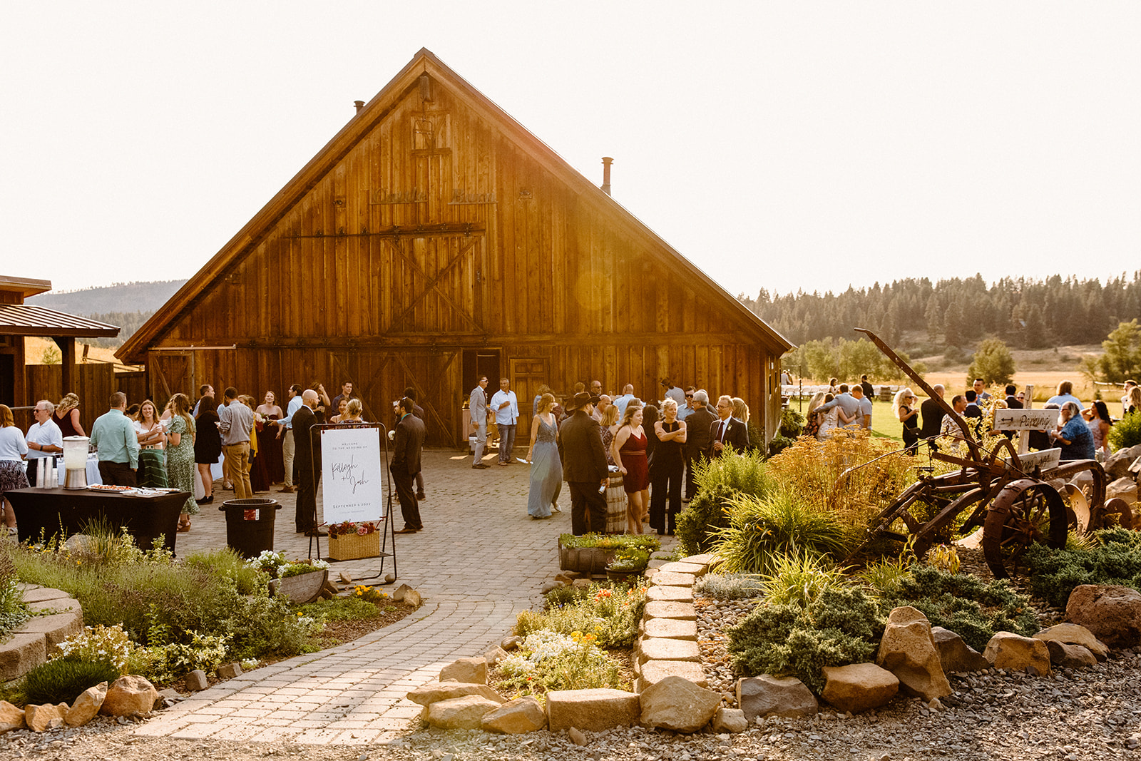 Outdoor Wedding Day with golden hour photos captured by PNW Wedding Photographer