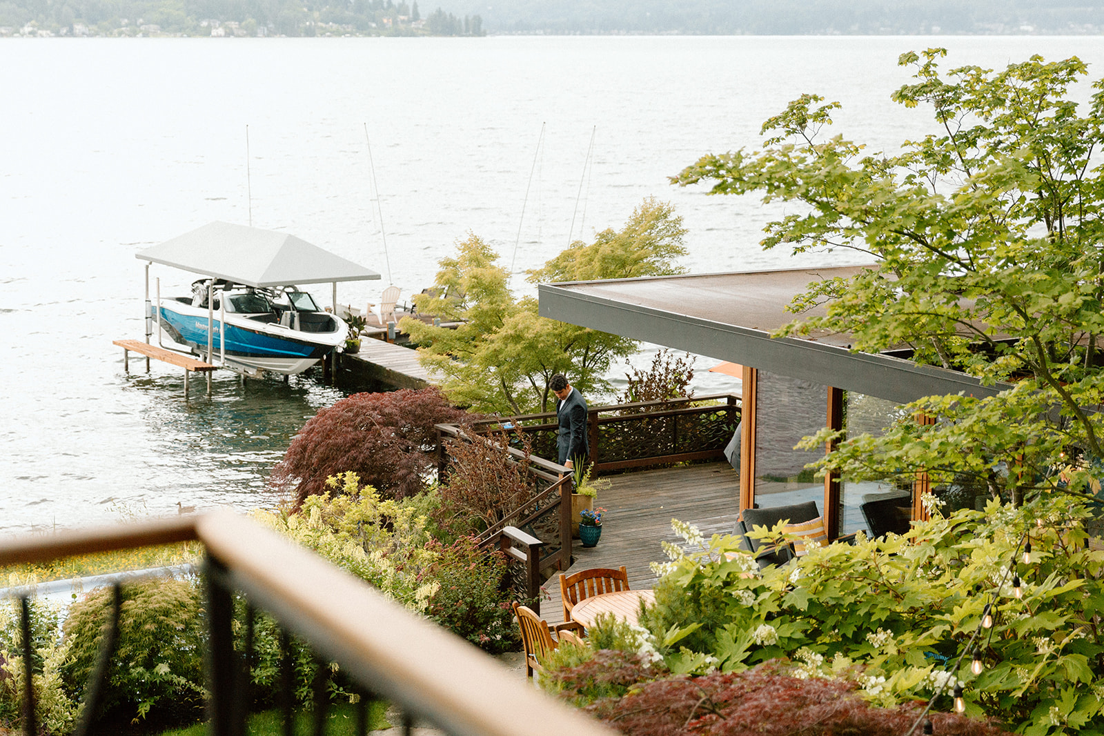 A Gorgeous & Fun Airbnb Elopement in Bellevue