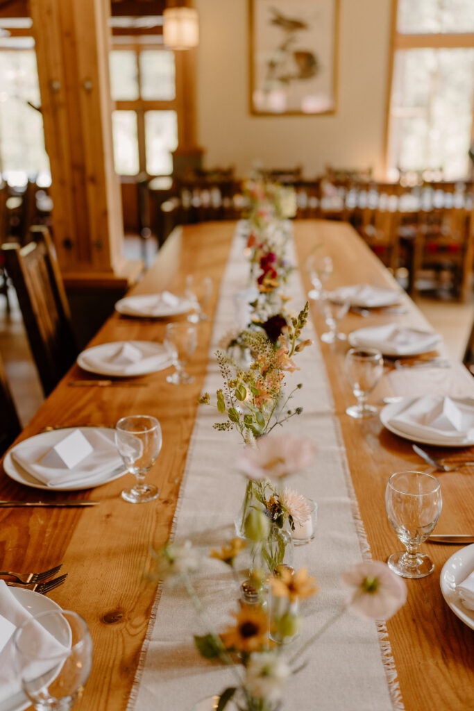 Wildflower Leavenworth Wedding dinner table