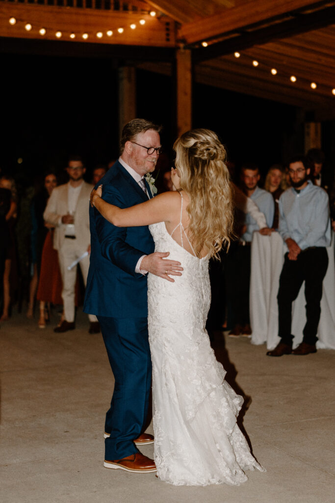 bride and uncle wedding dance