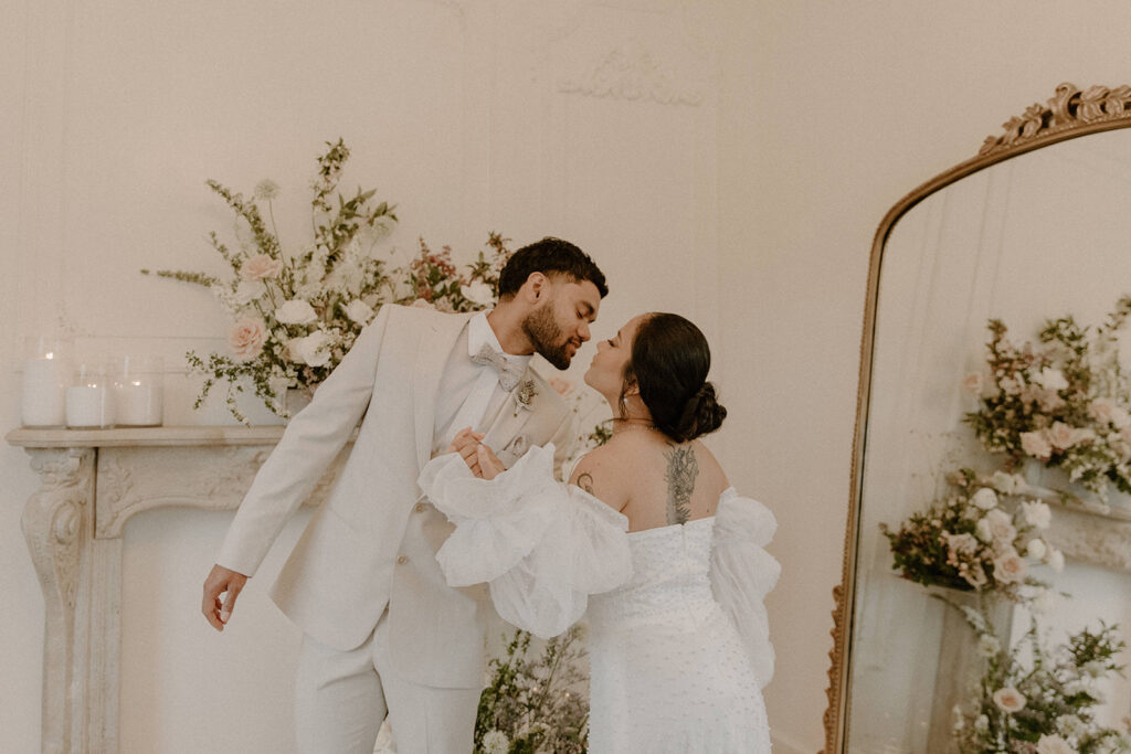 romantic rainy elopement photoshoot