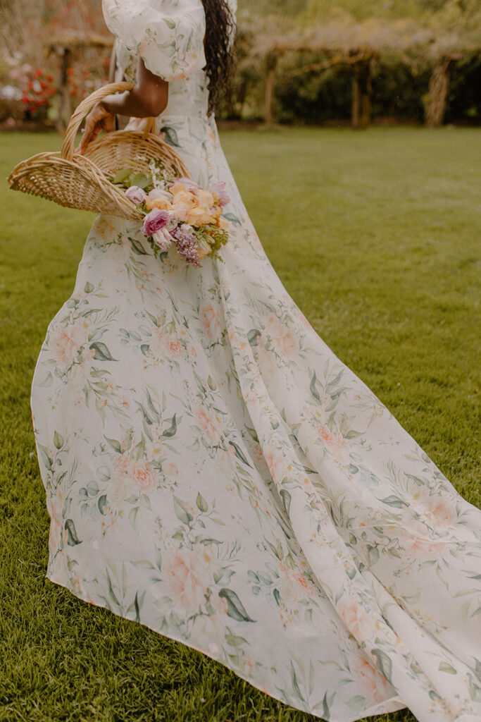 Albee's Garden Parties Wedding Venue bride and groom portraits 