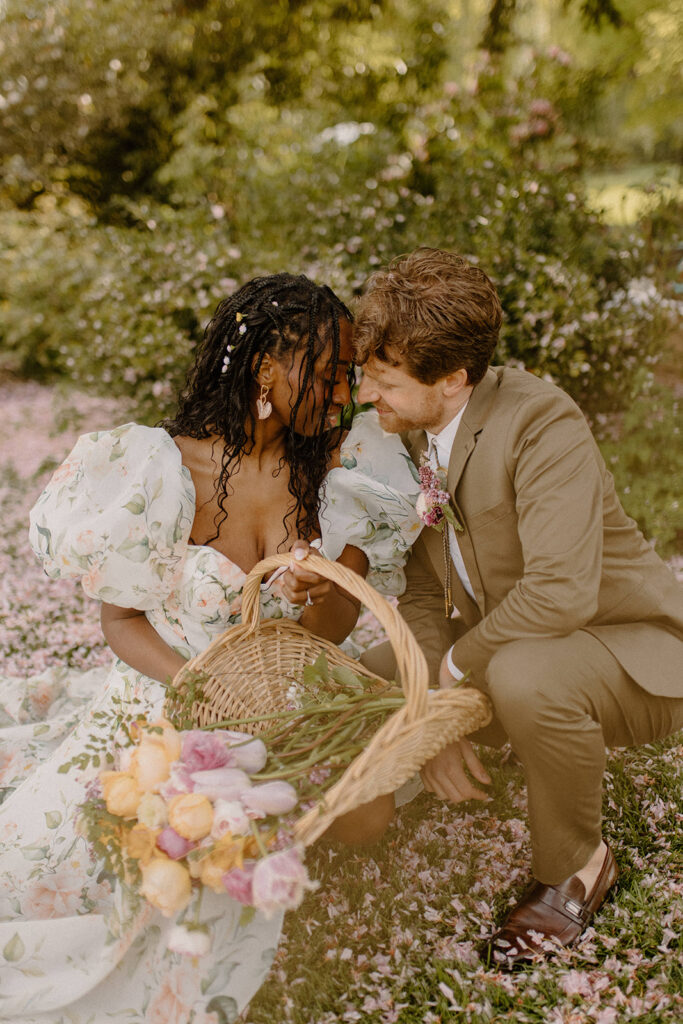 Albee's Garden Parties Wedding Venue bride and group portraits