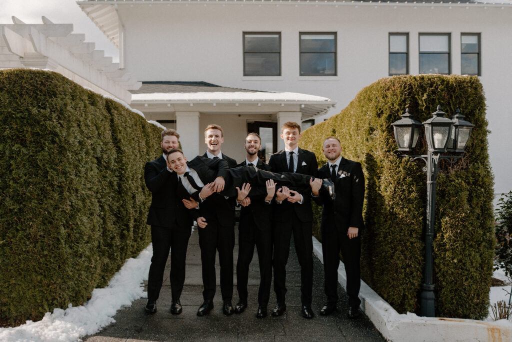 Snowy Winter Wedding at the Olsen Mansion