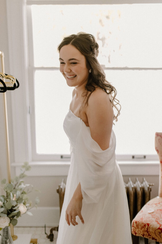 winter bride getting ready