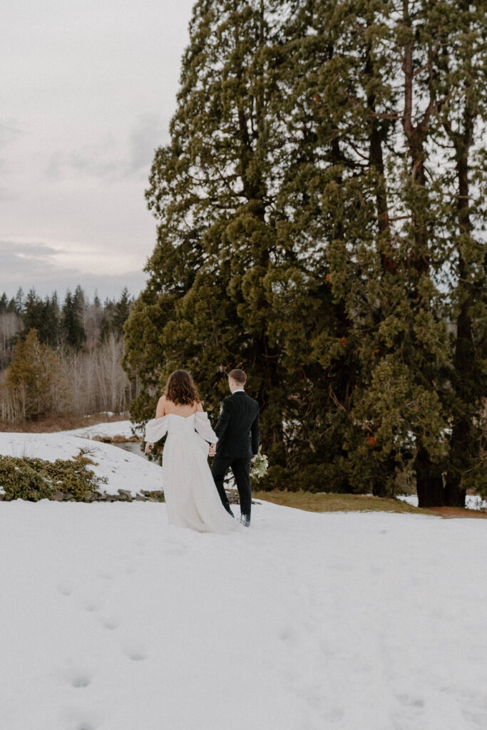 Snowy Winter Wedding at the Olsen Mansion