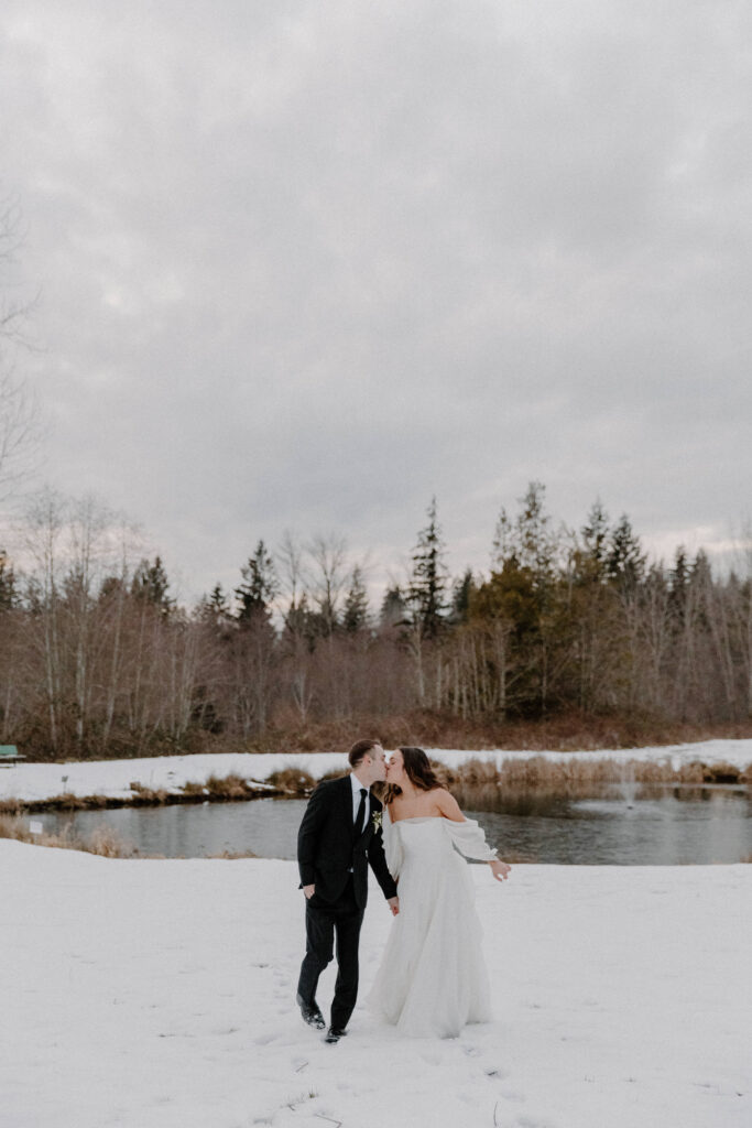 Snowy Winter Wedding at the Olsen Mansion