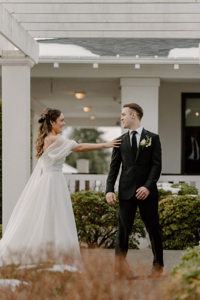Snowy Winter Wedding at the Olsen Mansion