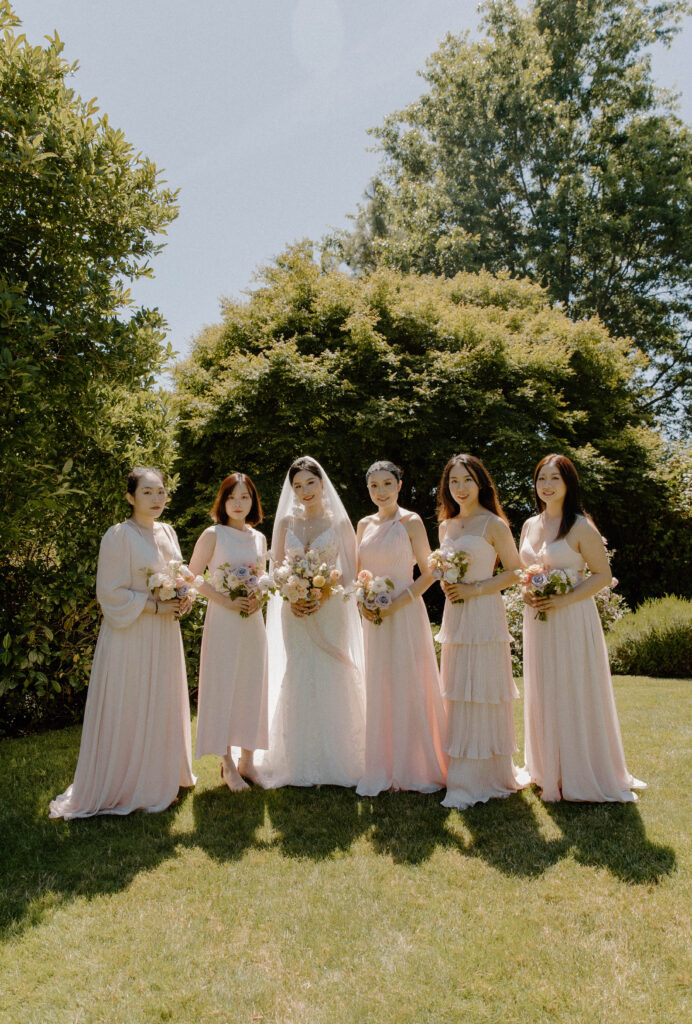 Bridesmaids portraits 