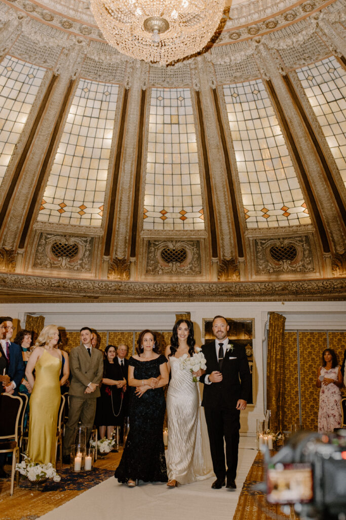 Elegant Seattle Hotel Wedding at the Arctic Club