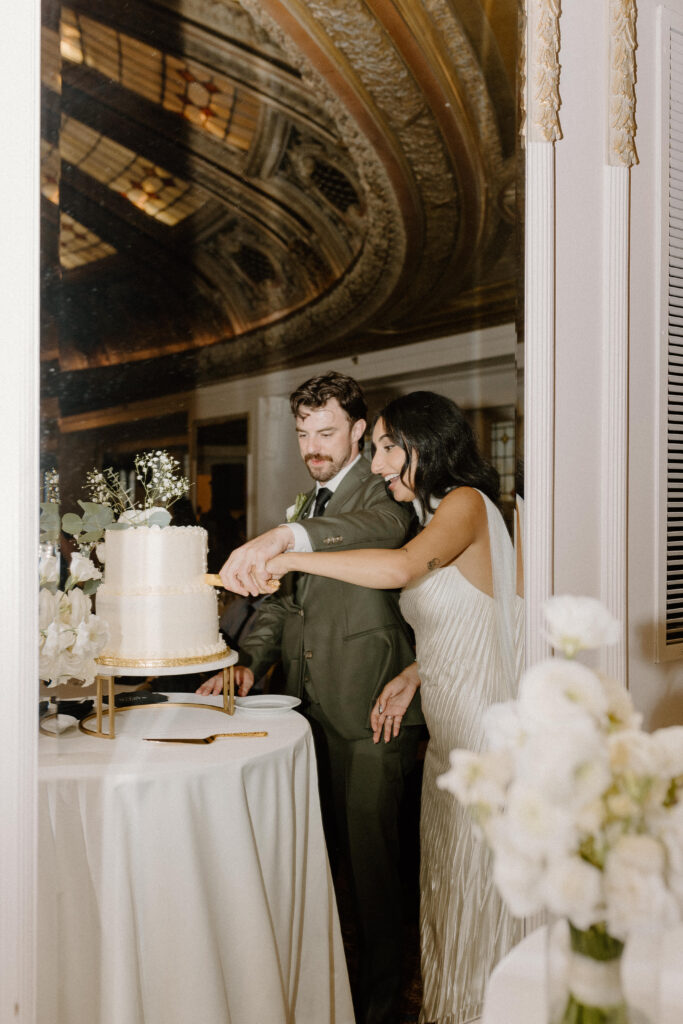 Elegant Seattle Hotel Wedding at the Arctic Club