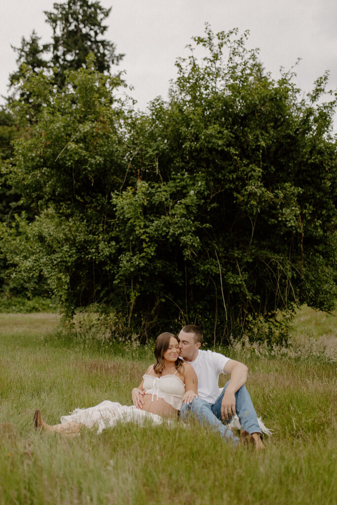 Farm Field Maternity Session in Snohomish Washington
