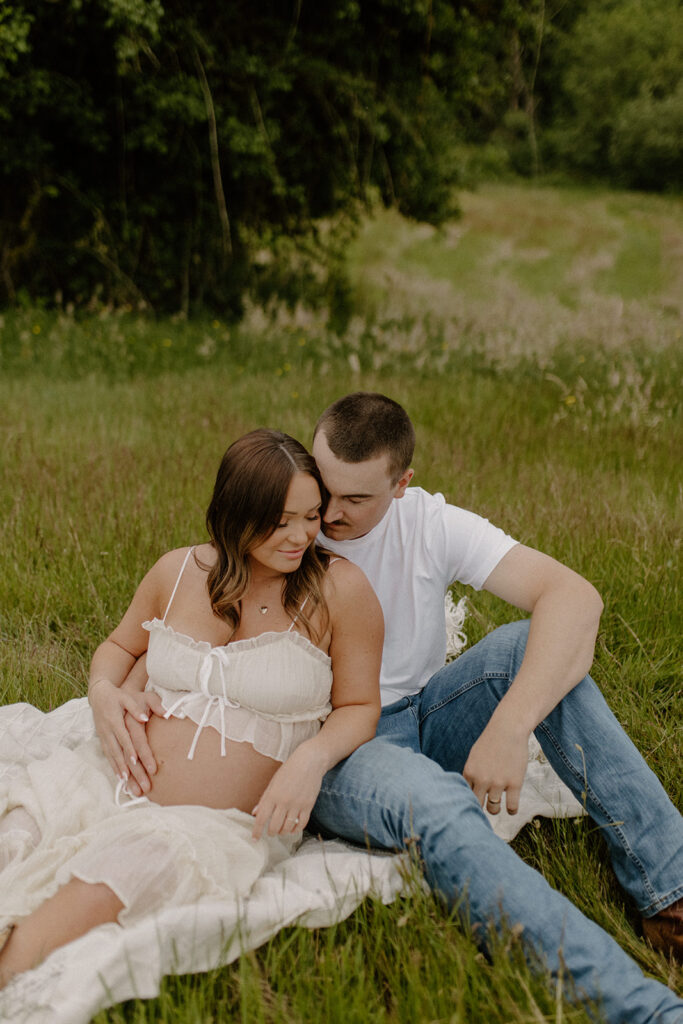 Farm Field Maternity Session in Snohomish Washington