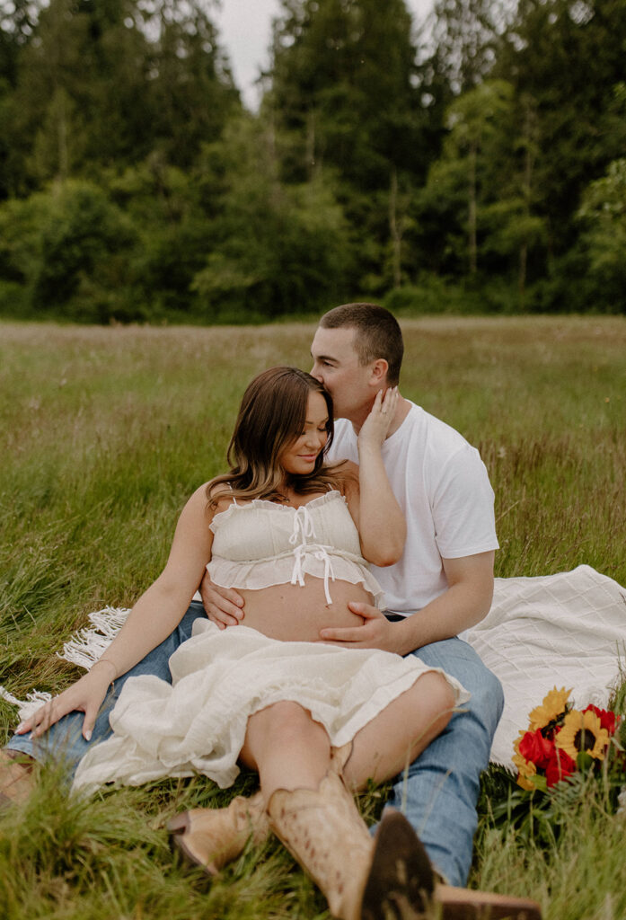 Maternity picnic photoshoot 
