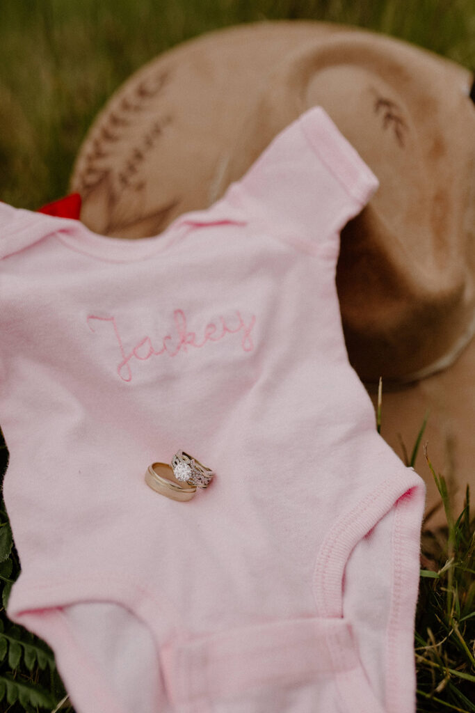 couples maternity photoshoot