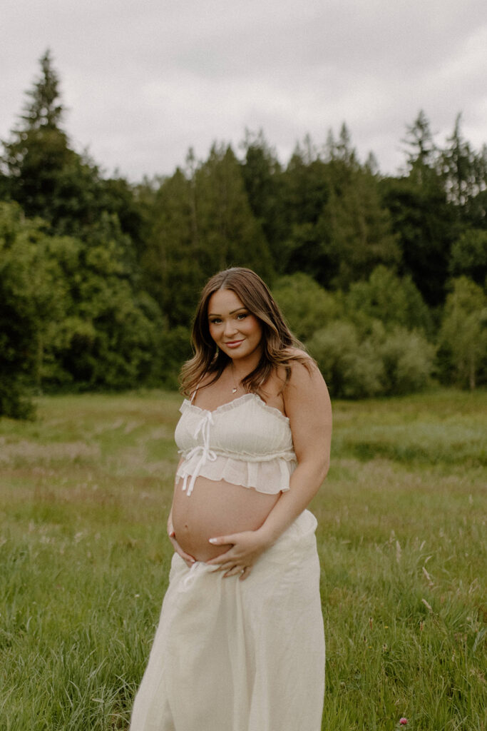 Farm Field Maternity Session in Snohomish Washington