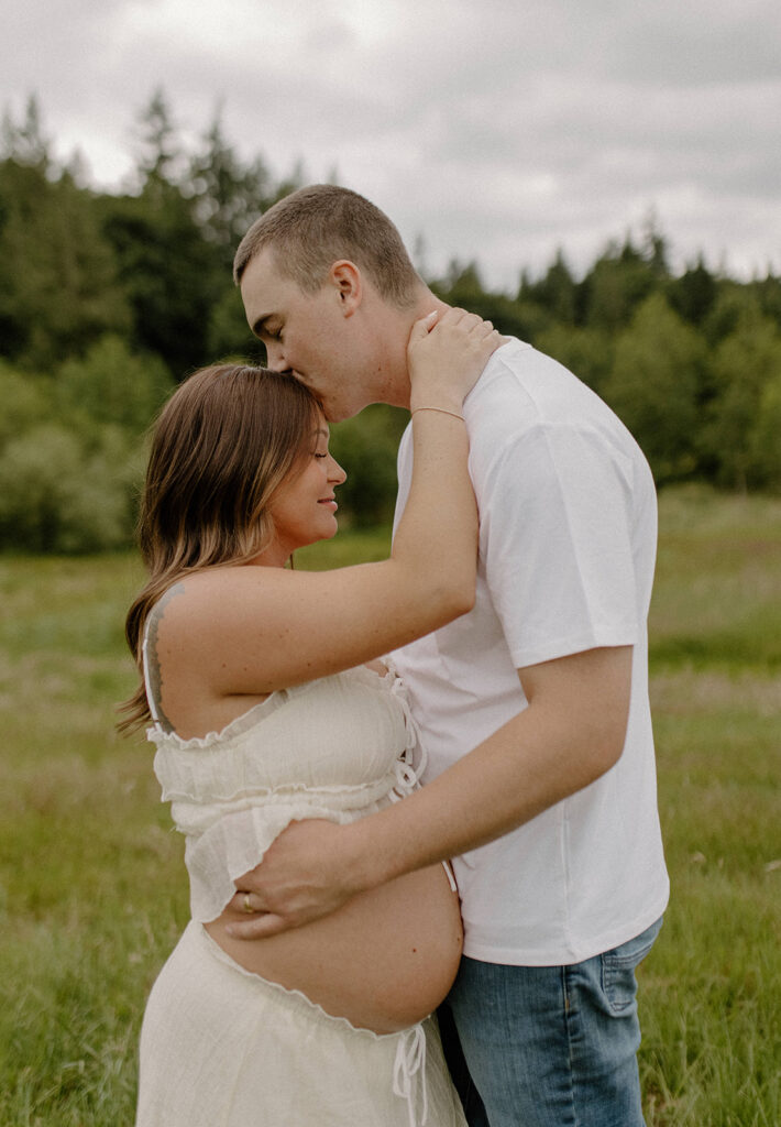 couples maternity photoshoot